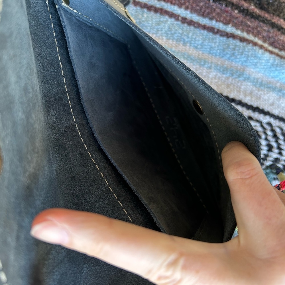 Portland Leather Gray Crossbody Bag - Picture 6 of 6